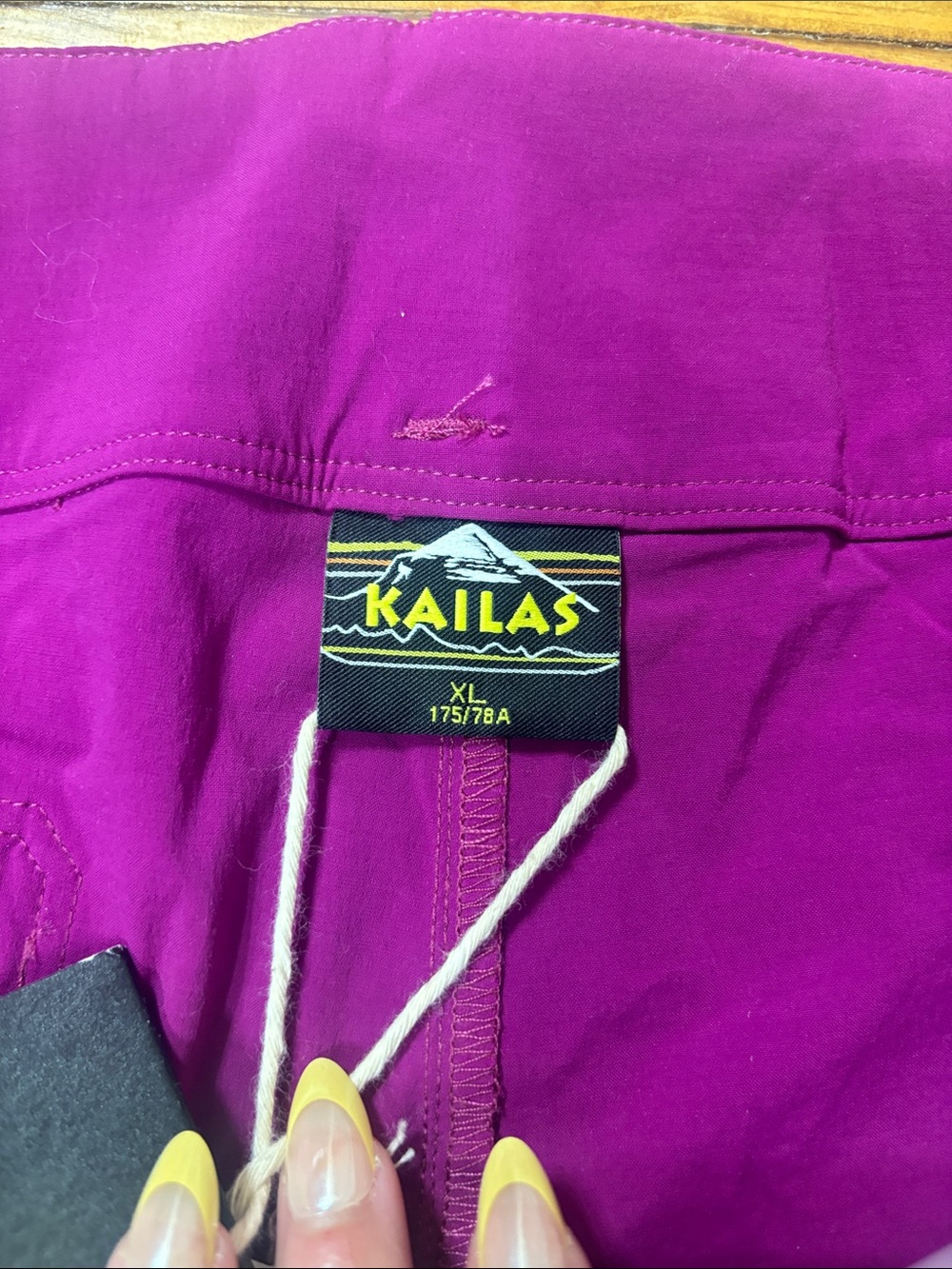 NWT Kailas W’s Rock Climbing Shorts in Plum/Purple Size XL - Picture 3 of 8